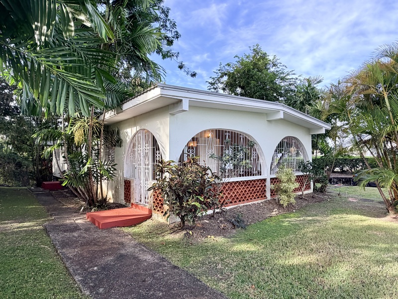 3 bed Residential Properties, Single Family Home For Sale in St. James, - thumb 1